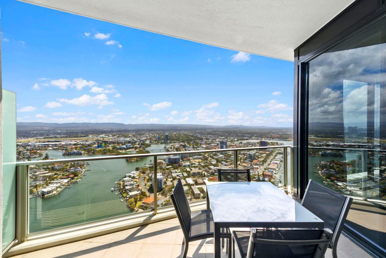 Apartamento Circle On Cavill - Hosted By Coastal Letting Gold Coast Exterior foto