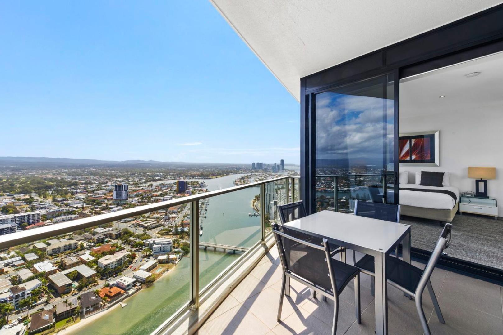 Apartamento Circle On Cavill - Hosted By Coastal Letting Gold Coast Exterior foto