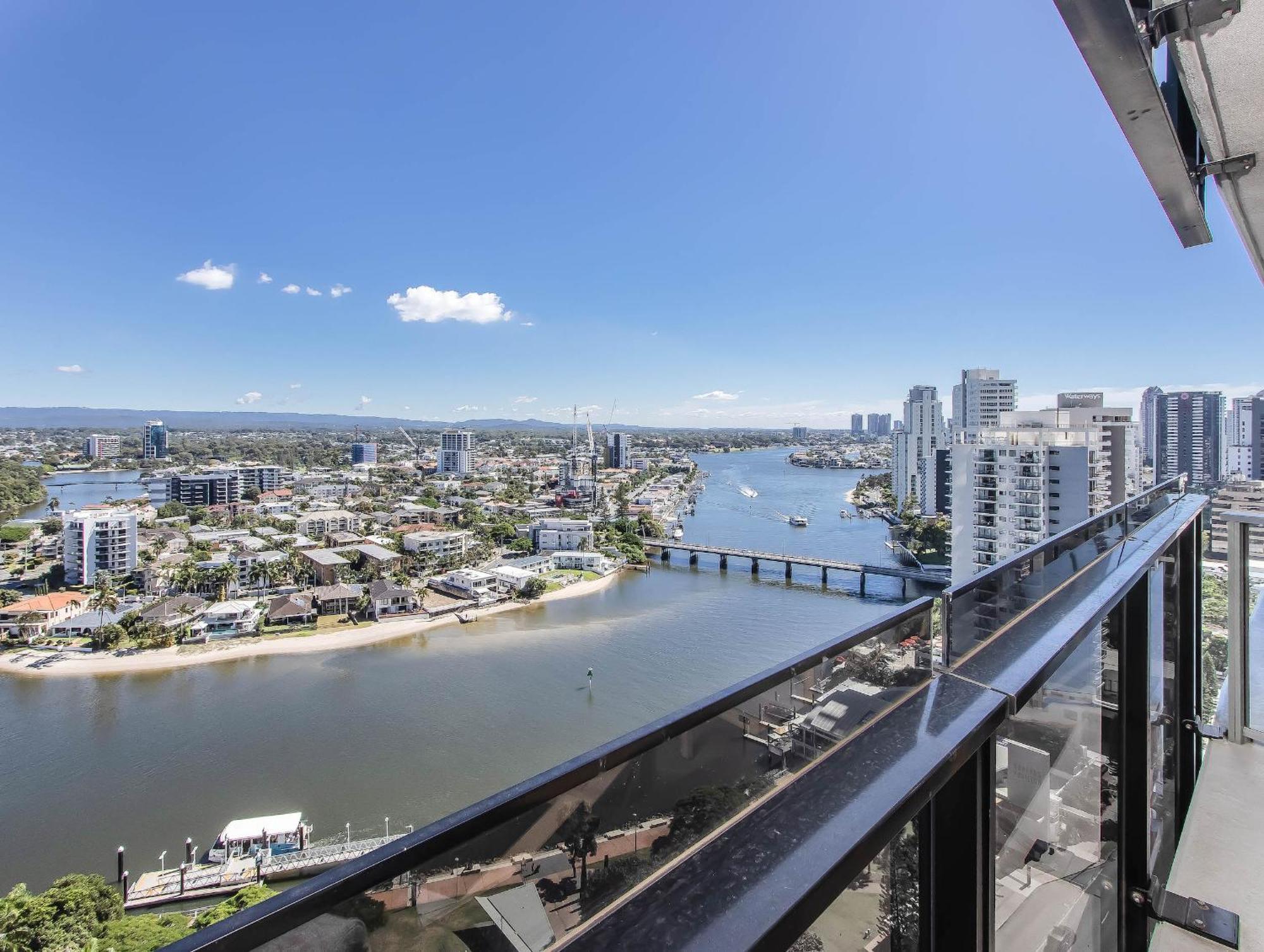 Apartamento Circle On Cavill - Hosted By Coastal Letting Gold Coast Exterior foto